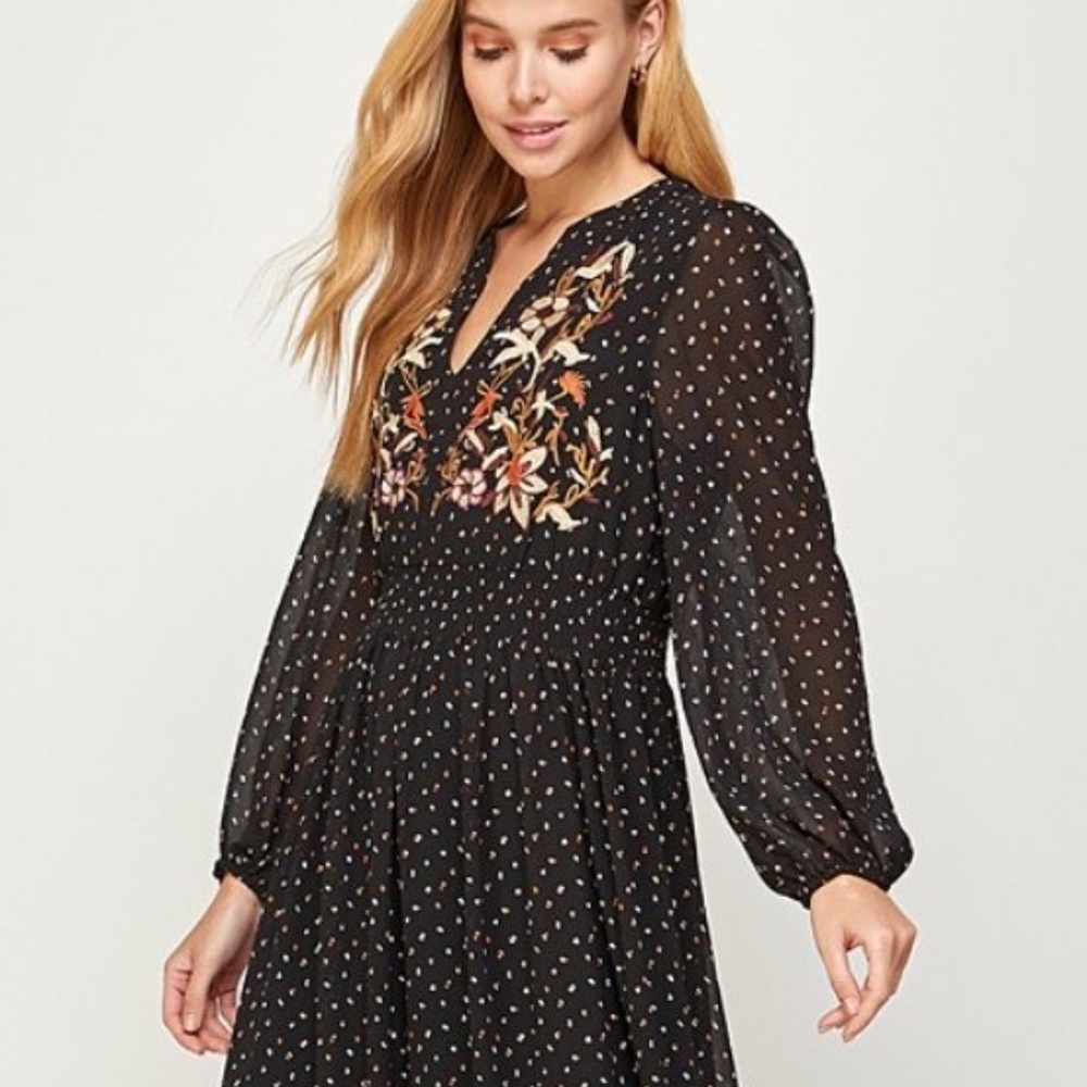 Embroidery Detail Midi Dress